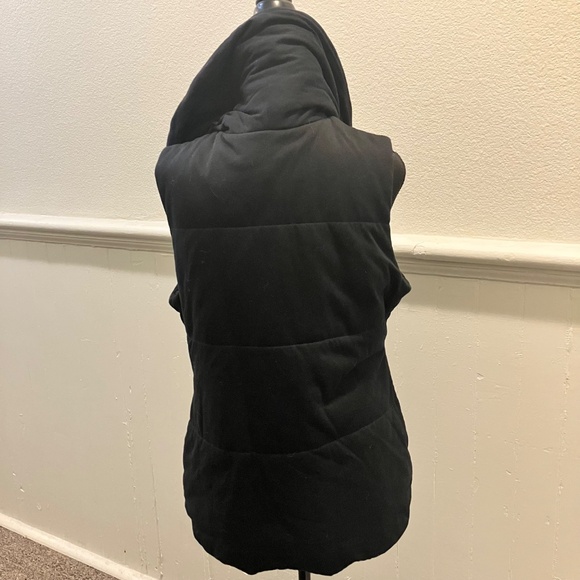 Elegant Black Shawl Collar Vest - Picture 4 of 8